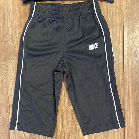 Nike Baby Tracksuit. NWOT - Picture 2 of 5